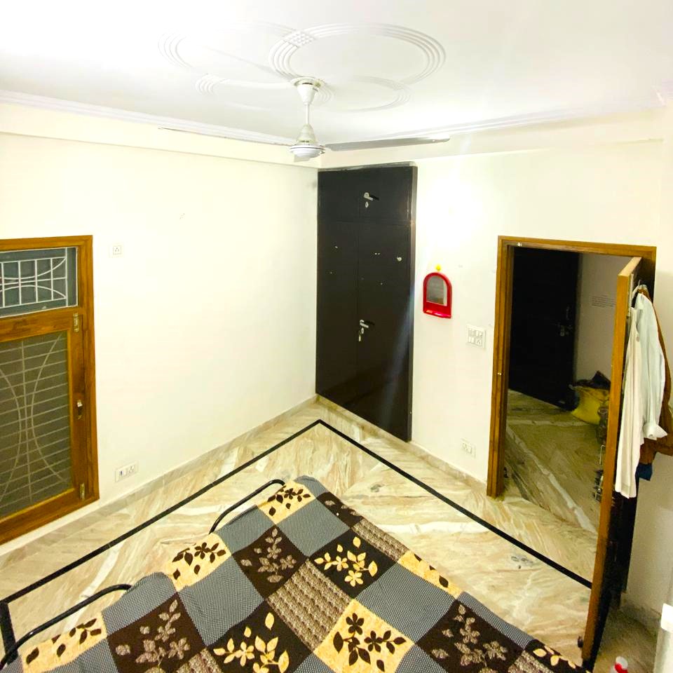 Study room with individual desks, chairs and proper lighting for students and professionals